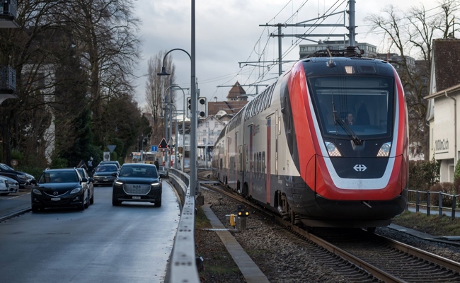 Für Autobahn gekämpft, aber die Schiene vernachlässigt? Regierung antwortet auf Vorwurf der SP