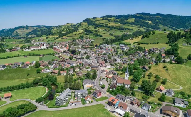Bevölkerung und Schule wachsen weiter