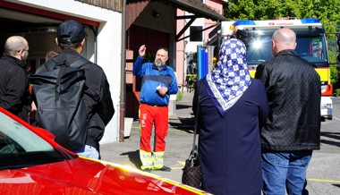 Die neu zugezogenen Personen kamen zahlreich: Die von Feuerwehrkommandant Thomas Sturzenegger ...