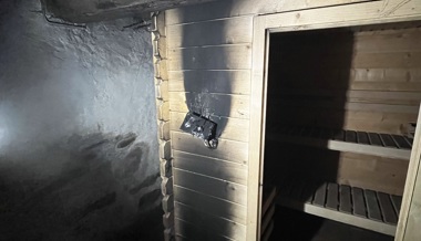 Wegen technischem Defekt: Sauna in Brand geraten