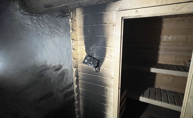 Wegen technischem Defekt: Sauna in Brand geraten