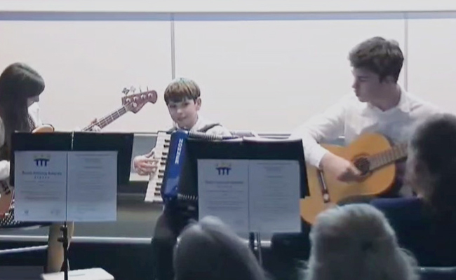 Werdenberg-Musikanten spielen an Gala in Frankreich