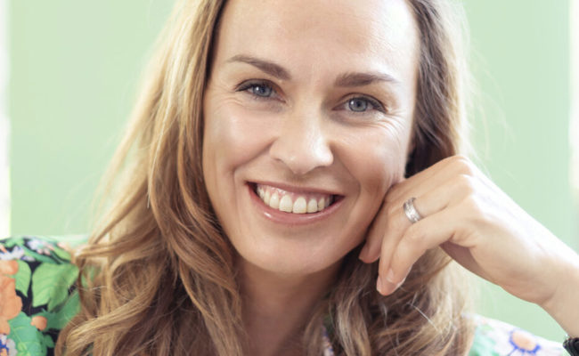 Dort, wo sie ihre ersten Bälle schlug: Martina Hingis setzt sich für HPZ Trübbach ein