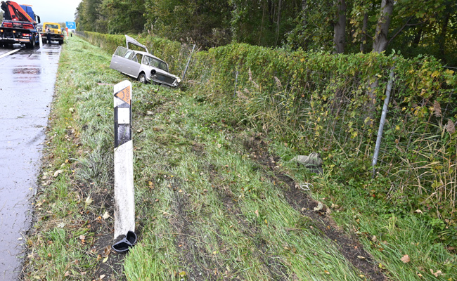 Zwei Verletzte nach Auffahrunfall auf der A13