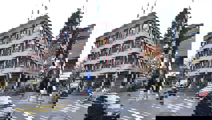  Im Rathaus der Stadt Buchs kam es bereits zu mehreren Treffen zwischen altem und neuem Stadtpräsidenten. Zudem durfte Rolf Pfeiffer an einer Stadtratssitzung als Gast teilnehmen. 