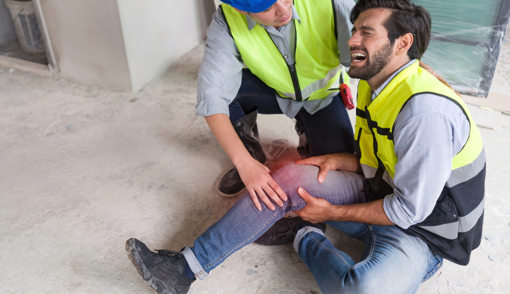 Ein Rheintaler betrügt Unfallversicherungen mit simulierten Arbeitsunfällen.