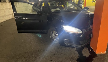 18-jähriger Autofahrer verwechselt Gas und Bremse – mit fatalen Folgen