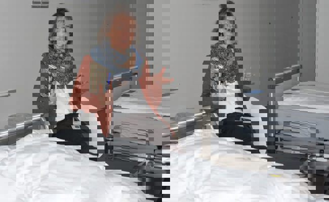 Ulrike Wolitz hat ein offenes Ohr für die Anliegen der Patientinnen und Patienten im Spital