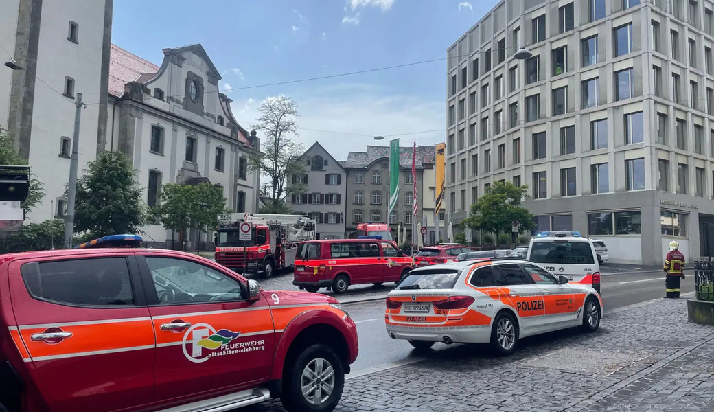  Grosseinsatz von Polizei und Feuerwehr in Altstätten. 