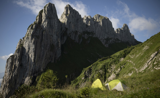 Wildcampen, Basejumpen oder mit dem Mountainbike Wanderwege befahren: Was man im Alpstein darf – und was nicht