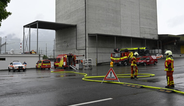 Feuerwehreinsatz statt Mittagspause: Schaltschrank in Brand