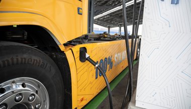 Auch wenn Abgaben drohen: Migros Ostschweiz und Hugelshofer setzen auf E-Lastwagen