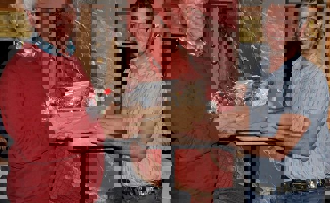 Nach 25 Jahren: Timo Allemann wurde zum Ehrendirigent der Bergfinkli ernannt