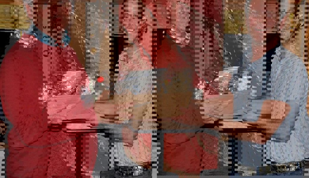  Präsident Thomas Vetsch (rechts) und der neue Ehrendirigent Timo Allemann. 