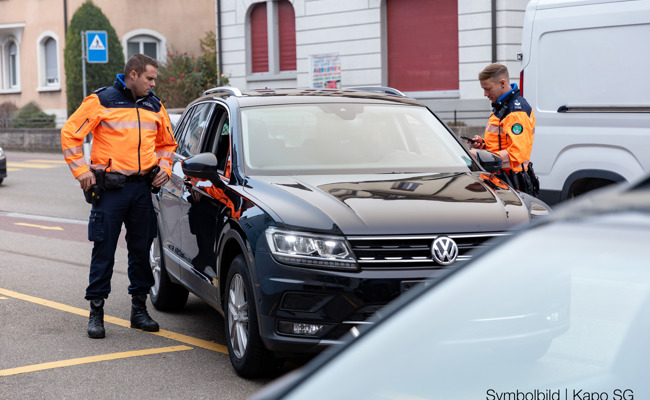 Fahrunfähig und alkoholisiert – Polizei stoppt mehrere Autofahrer