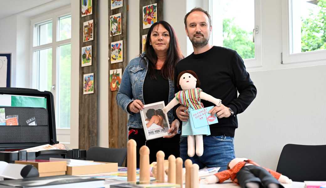 Marion Keckeis und Markus Lutzi leiten seit 2014 die sexualpädagogische Fachstelle im Lukashaus. Mit ihrer Arbeit schützen sie sowohl die Nutzerinnen und Nutzer als auch die Mitarbeitenden der Institution.