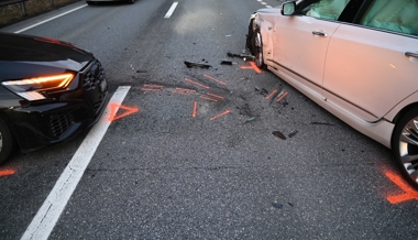 Mit vollbesetztem Auto auf Gegenfahrbahn geraten – fünf Verletzte