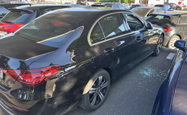 Mehrere Fahrzeugeinbrüche am Buchser Bahnhof