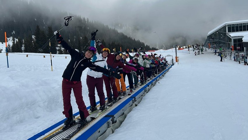 Der Frauenturnverein glänzte mit einem Ständchen auf dem Zauberteppich.