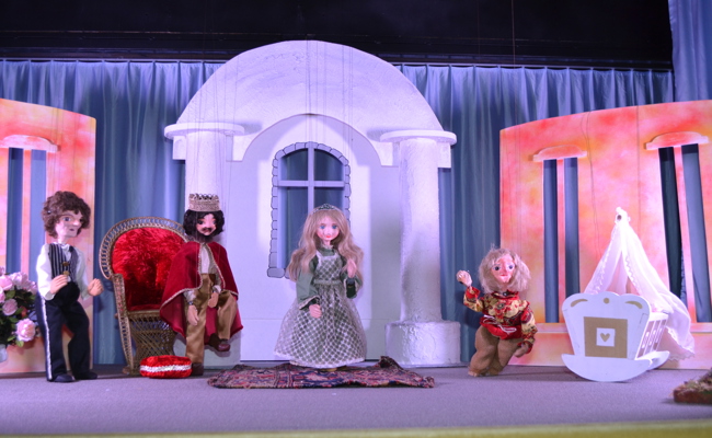 Märchen und Krimi: Das Spiel an den langen Fäden