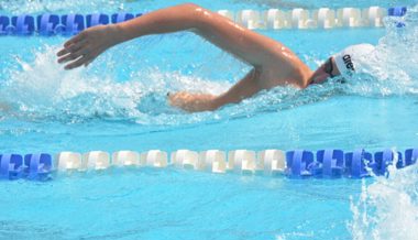 Starkes Flöser Duo erreicht Finalläufe bei den Schwimm-Meisterschaften