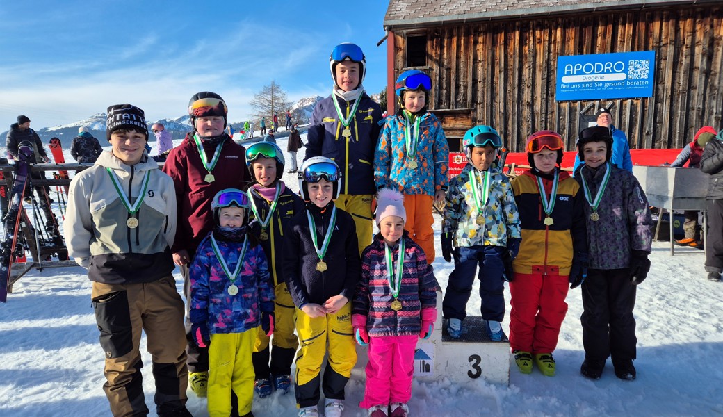 Schülerskirennen: Packender Skisport bei Kaiserwetter
