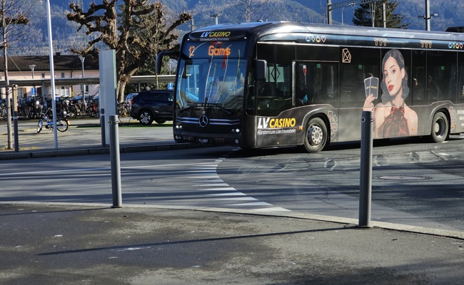 Verboten: Dieser Bus dürfte im Werdenberg gar nicht fahren