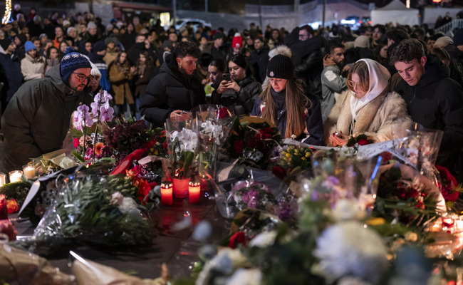 Nach Brandkatastrophe: Junge Gäste kritisieren Sicherheitsvorkehrungen