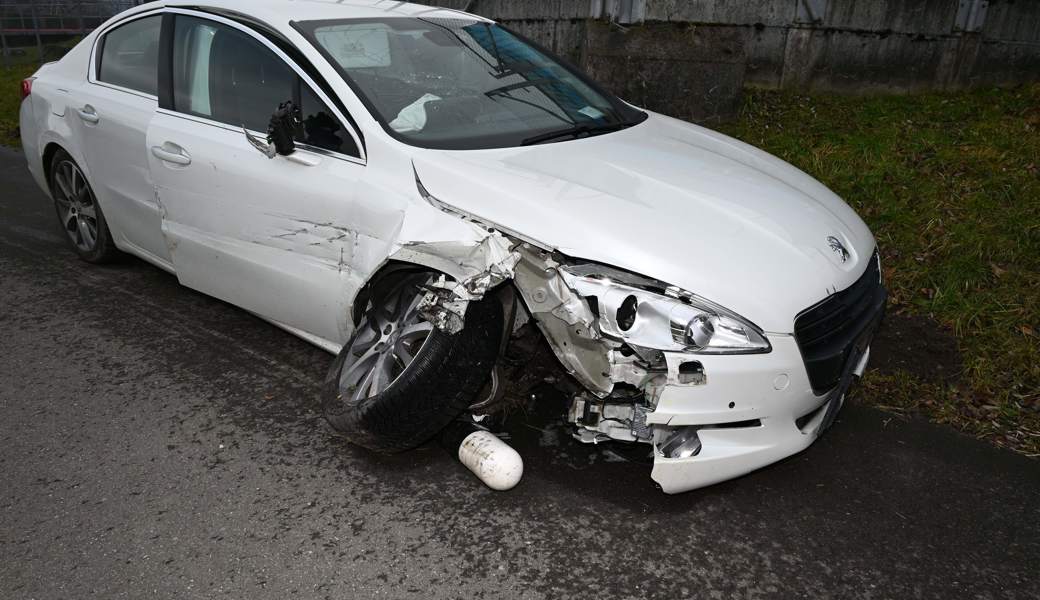 Der fahrunfähige Lenker kam von der Strasse ab.