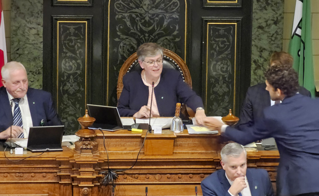 Barbara Dürr mit Glanzresultat zur Präsidentin des Kantonsrats gewählt