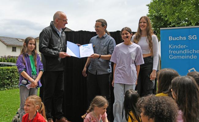 Starke Kinder, starke Stadt: Buchs als «Kinderfreundliche Gemeinde» zertifiziert