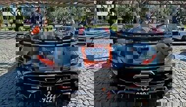 Warum dieses Luxusauto mit FL-Kennzeichen durch Florida fährt