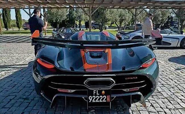 Warum dieses Luxusauto mit FL-Kennzeichen durch Florida fährt