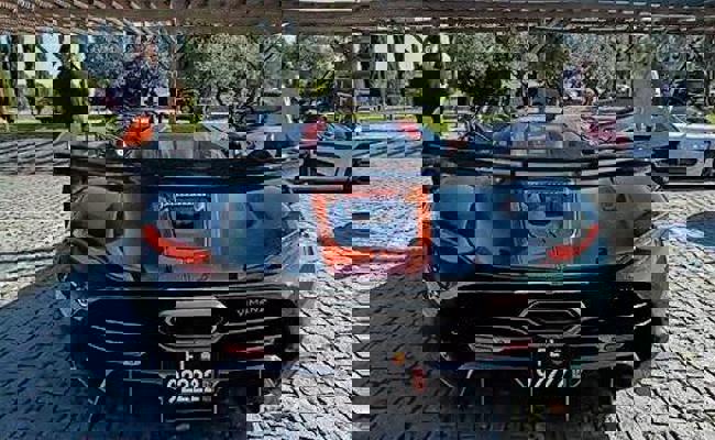 Warum dieses Luxusauto mit FL-Kennzeichen durch Florida fährt