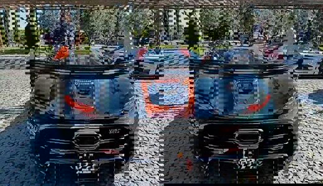 Dieser Koenigsegg Jesko fährt in Florida mit Liechtensteiner Kennzeichen.