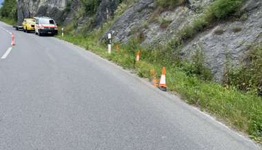 Motorradfahrer musste nach Selbstunfall mit Rega ins Spital geflogen werden