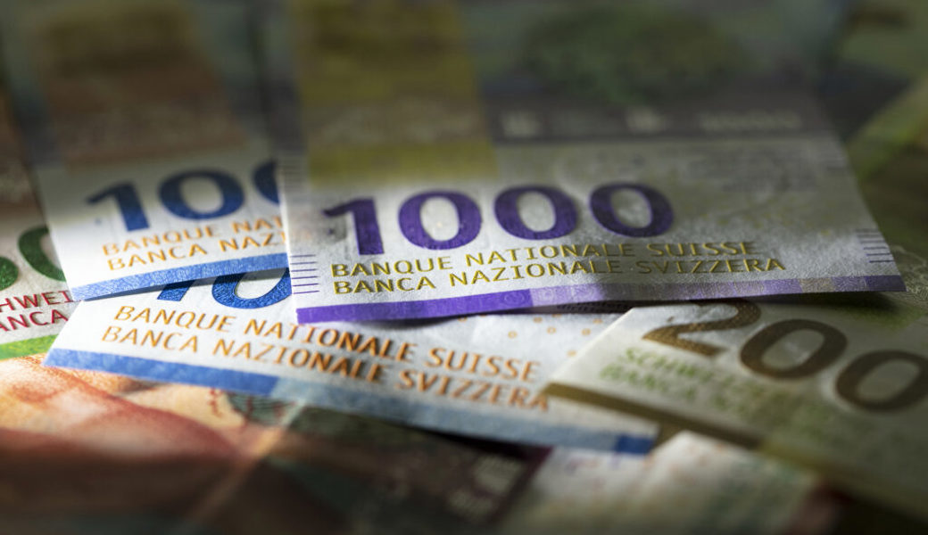 Der grösste Teil des offengelegten Schwarzgelds liegt in der Schweiz. 
