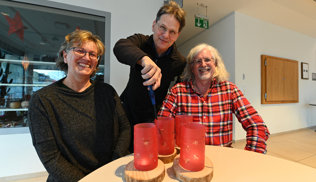 Esther Grässli, John Bachmann und Raymund Disler (von links) freuen sich auf eine Weihnachtsfeier in angenehmer Gesellschaft. 
