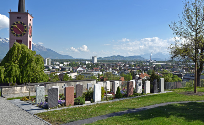 Evangelische Kirche: Fünf Eintritte, 63 Austritte