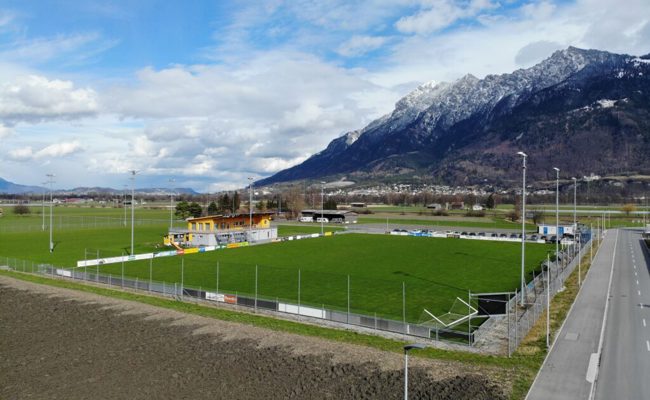 Tumult auf dem Fussballplatz nach Spielschluss des Derbys FC Sevelen gegen FC Haag
