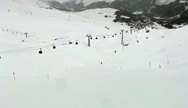 Tödlicher Skiunfall: 21-Jährige stirbt unweit der Piste