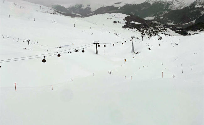 Tödlicher Skiunfall: 21-Jährige stirbt unweit der Piste