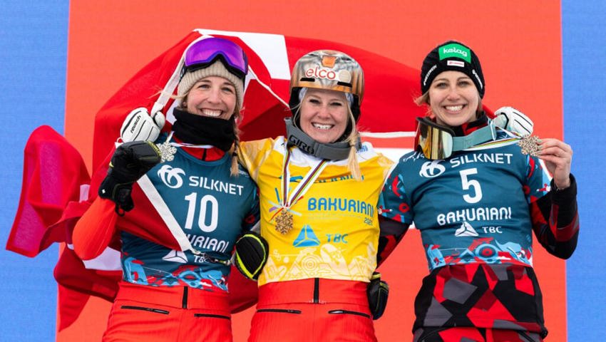  Lauter strahlende Gesichter (von links): Ladina Jenny und Julie Zogg stehen jeweils zum zweiten Mal auf dem WM Podest, Sabine Schöffmann (Österreich) erstmals. 