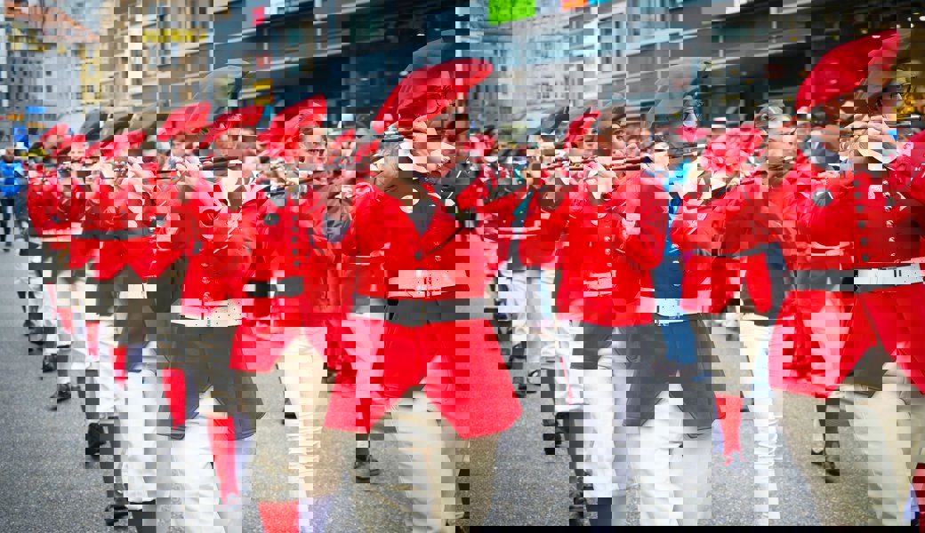 Rund 25'000 Personen besuchten den Umzug des Gastkantons Wallis. 