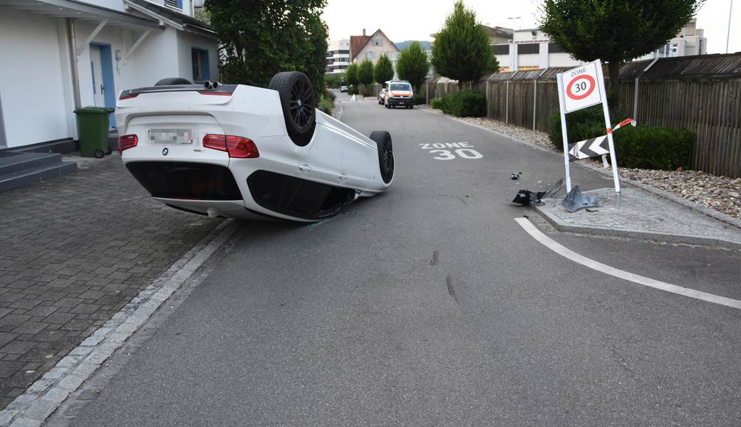 Das Verkehrsschild war stärker.