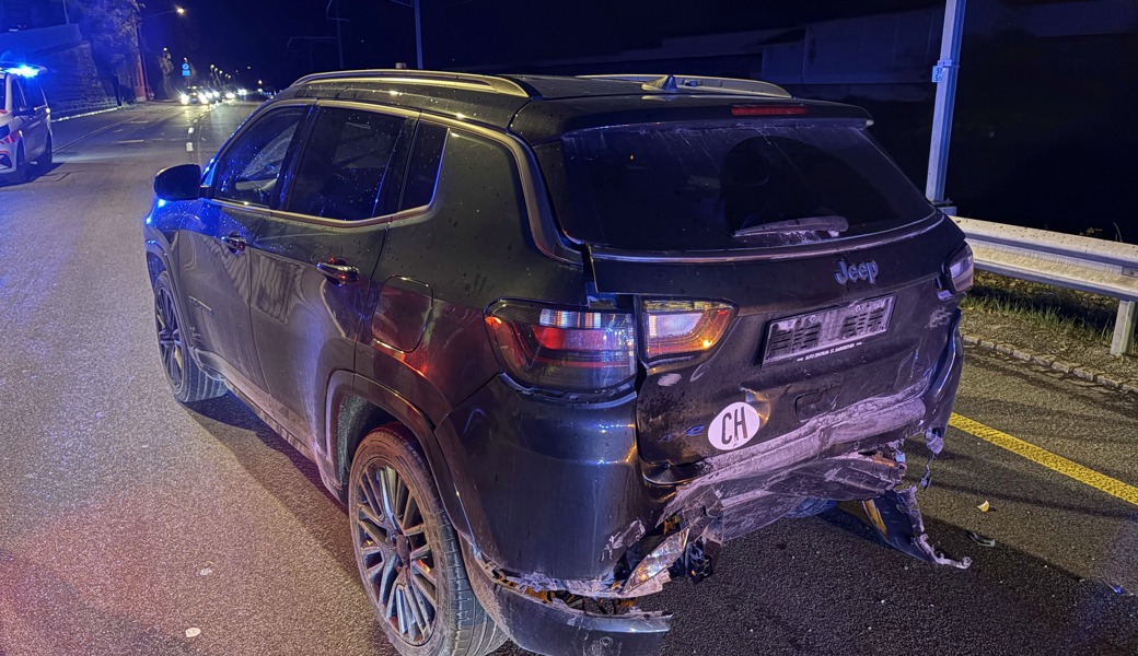 Zwei Männer wurden beim Unfall verletzt.