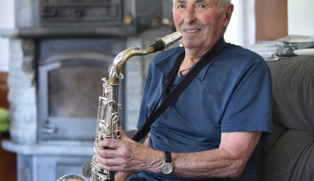 Hans und sein Tenorsaxophon: Die Geschichte einer fast unglaublichen Vereinstreue