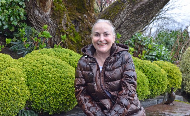 Das Schweizer Fernsehen blickt bei Doris Bütler hinter die Hecke