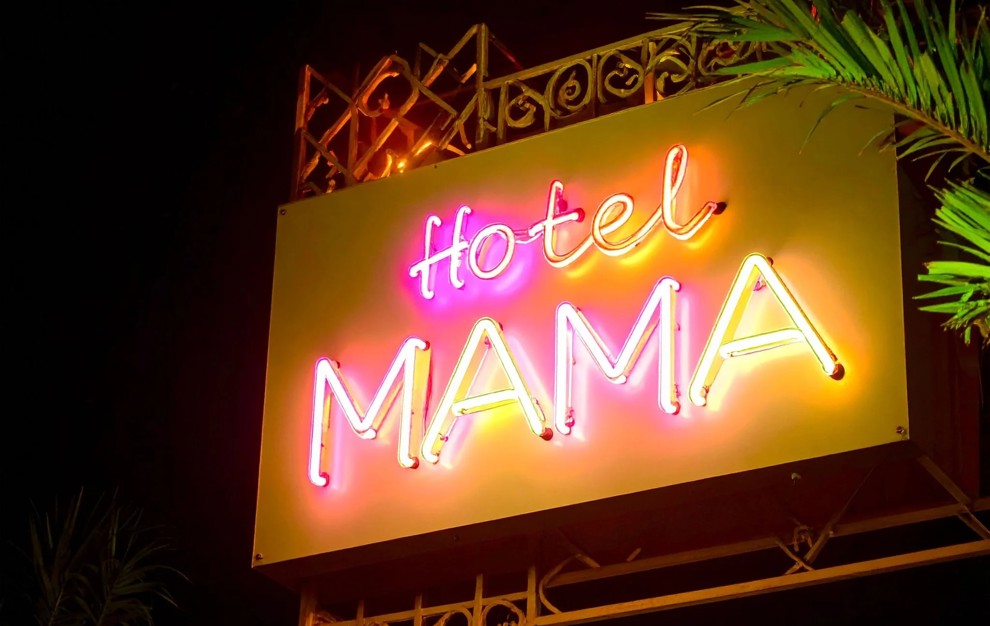 Hotel Mama 1