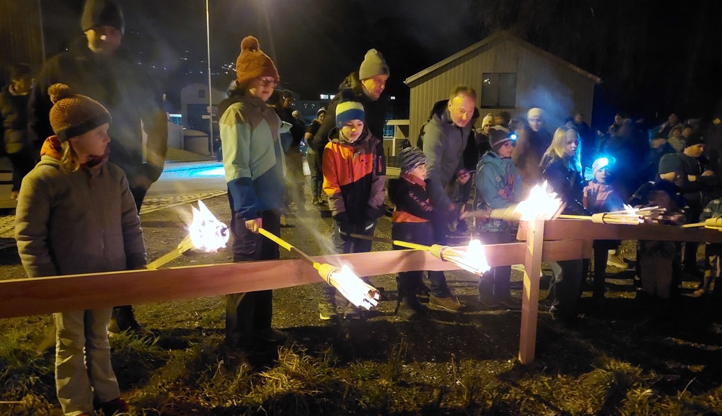 Mit Funken den Winter vertrieben